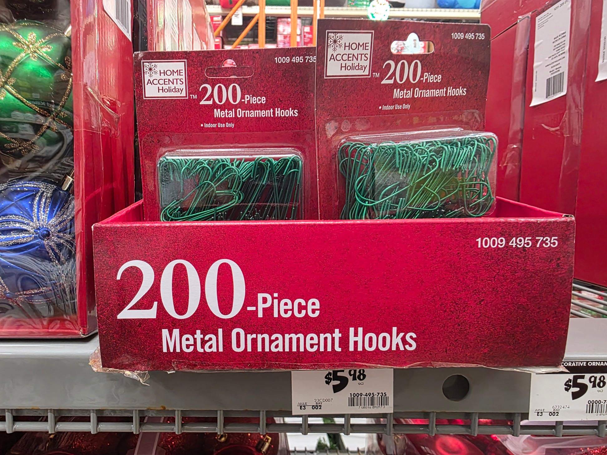 200-Piece Metal Ornament Hooks