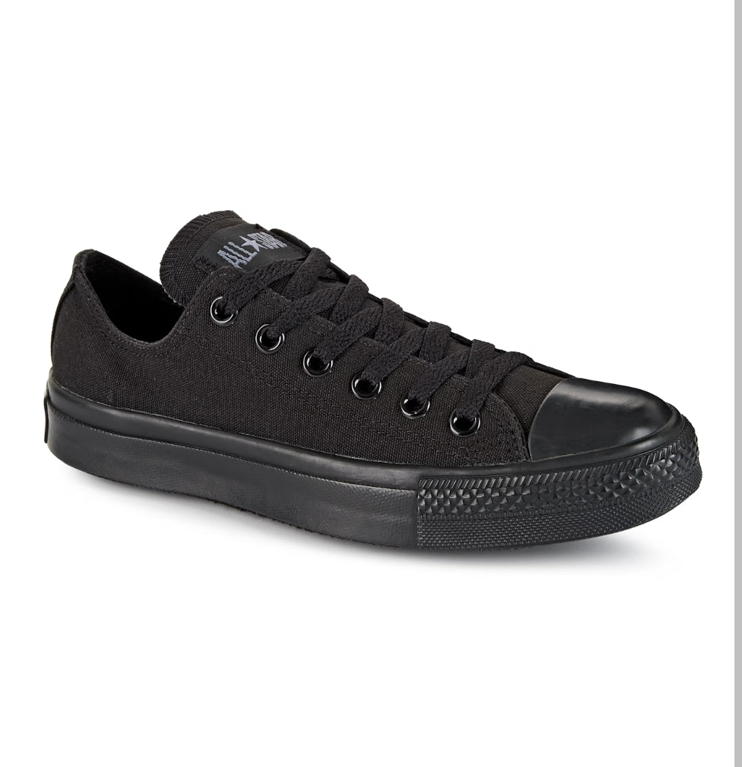 UNISEX CHUCK TAYLOR ALL STAR LOW TOP SNEAKER
