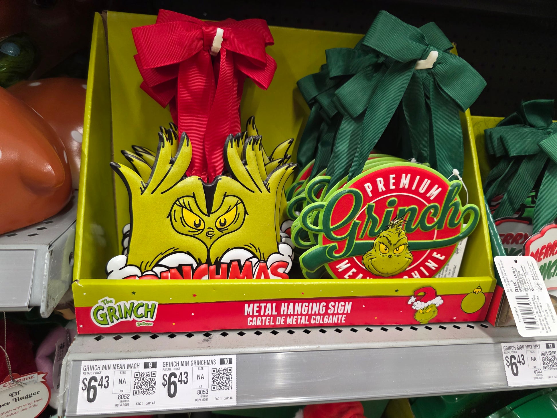 The Grinch Mini Round Metal Sign, 5 Inch Green Holiday Decor