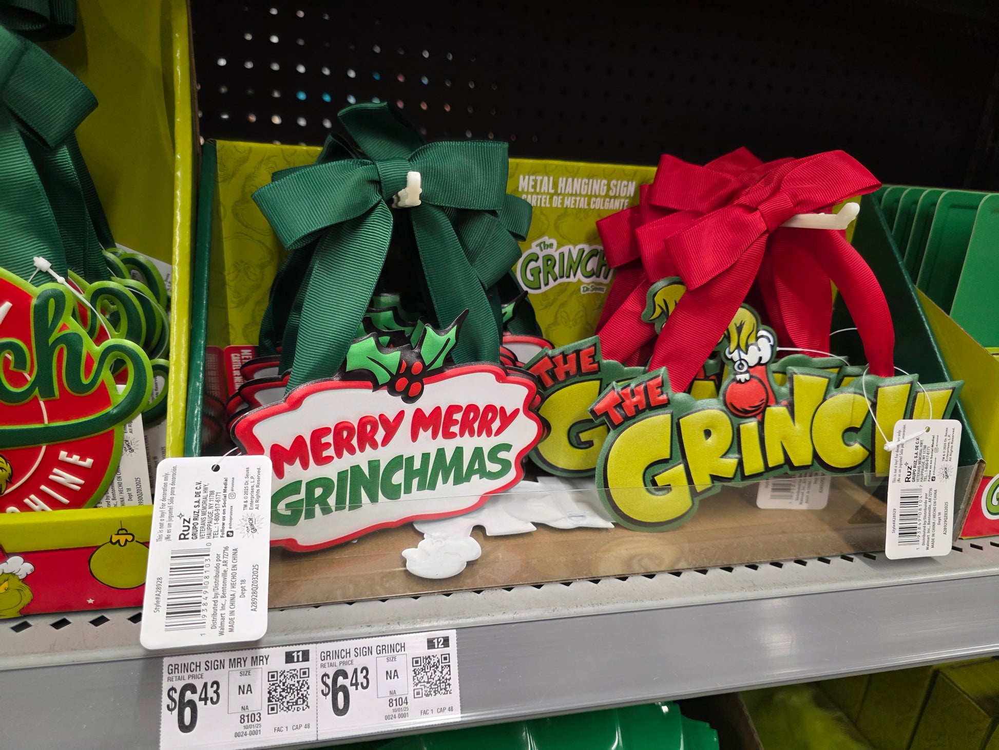 How the Grinch Stole Christmas Merry Grinchmas Metal Hanging Sign